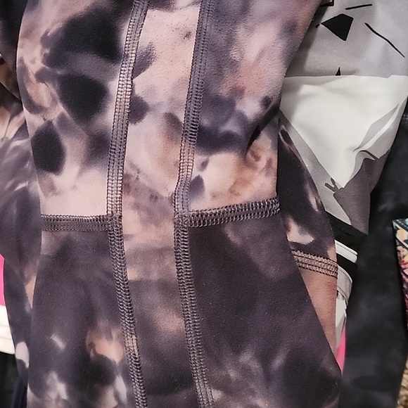 lululemon athletica Black and Brown Bike Shorts - Picture 4 of 6